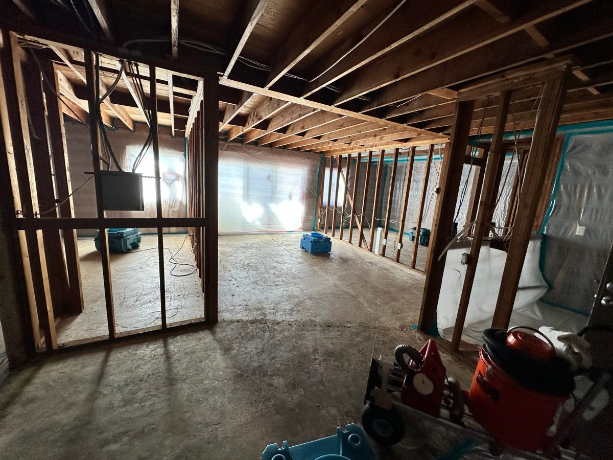 How Long Does It Take to Dry Out a Water-Damaged Room?